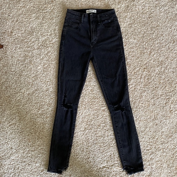 Abercrombie high rise jeans - Picture 2 of 5